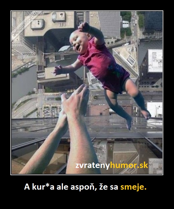 smeje sa