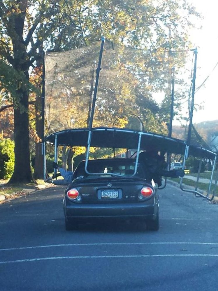 trampolina