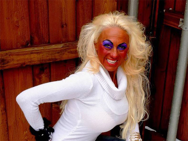 blond