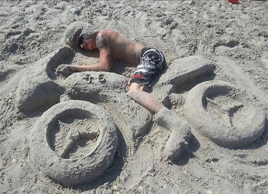 2 na plaži