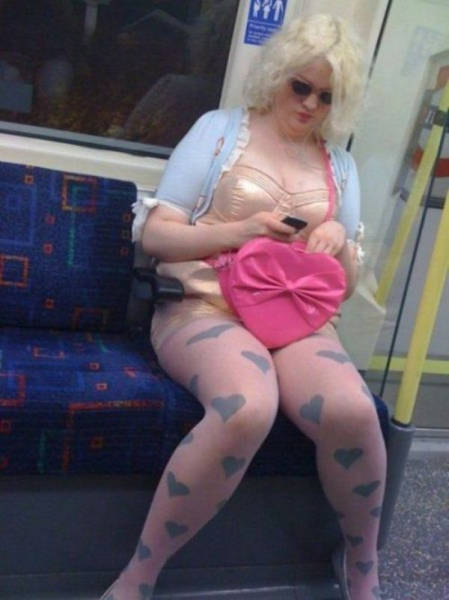 fall_fashion_fails_that_are_almost_too_shocking_for_words_640_24