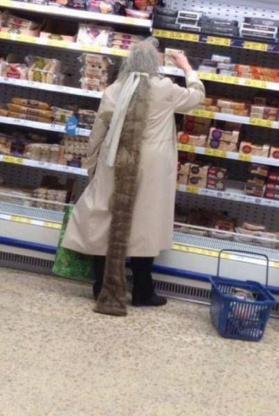 fall_fashion_fails_that_are_almost_too_shocking_for_words_640_33
