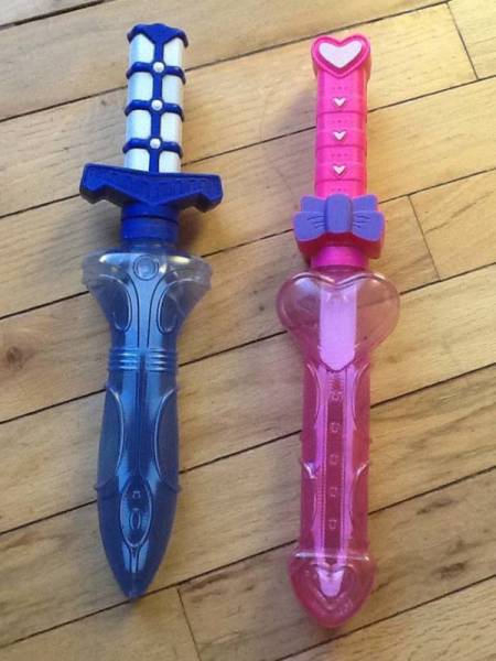 kids_toys_that_will_make_you_say_wtf_640_05