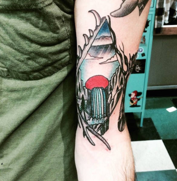 tattoo_fails_that_will_make_you_think_twice_about_getting_inked_640_28