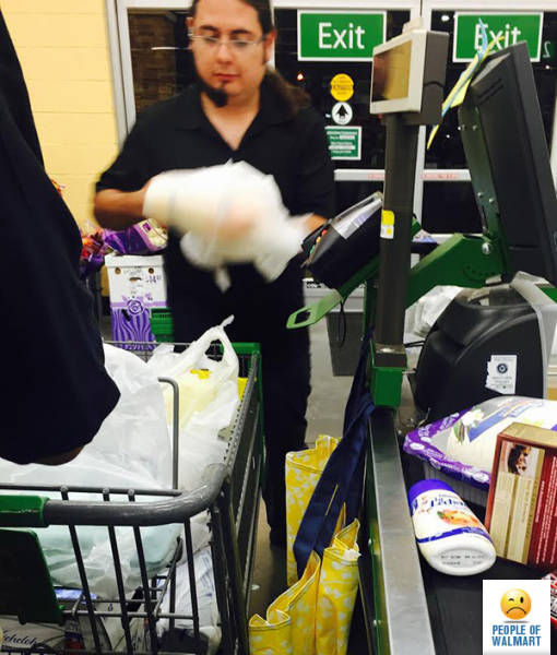 you_can_always_trust_walmart_to_bring_out_the_classier_side_of_people_640_05