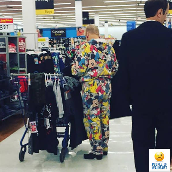 you_can_always_trust_walmart_to_bring_out_the_classier_side_of_people_640_15