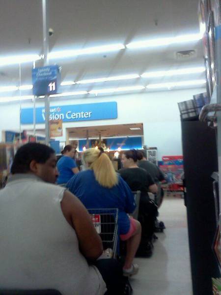 you_can_always_trust_walmart_to_bring_out_the_classier_side_of_people_640_29