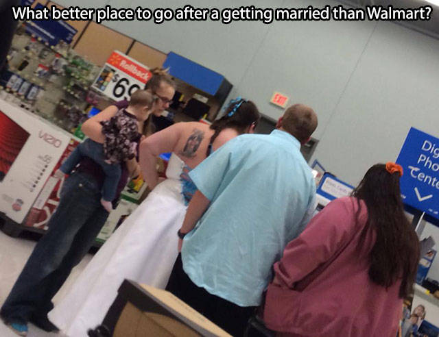 you_can_always_trust_walmart_to_bring_out_the_classier_side_of_people_640_39