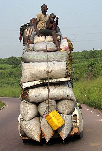 overloaded_vehicles_09
