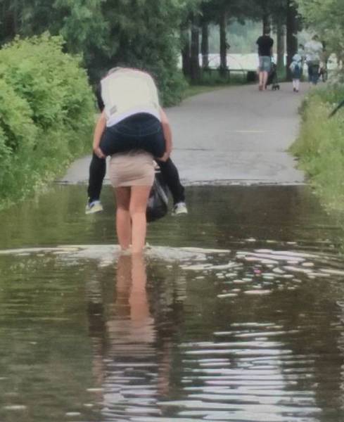 15 žena do voza