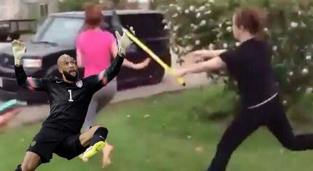 timhoward-14