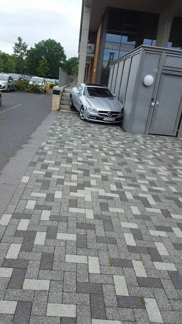 85581173