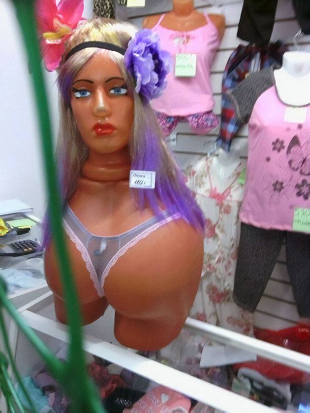 funny-mannequins-26-5ab3bcee2ff94__605