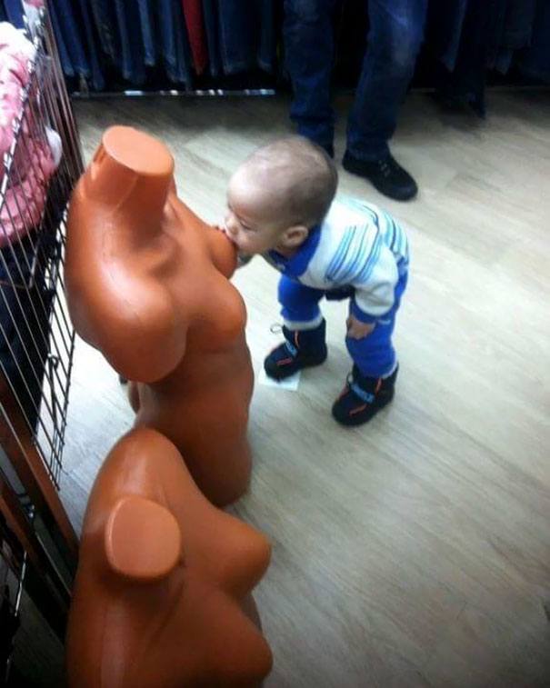 funny-mannequins-39-5aba3faee32a0__605