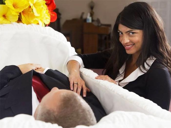 funny-weird-wtf-stock-photos-16-5a392518213b6__700