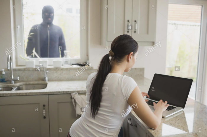 funny-weird-wtf-stock-photos-58-5a3a86870dfce__700