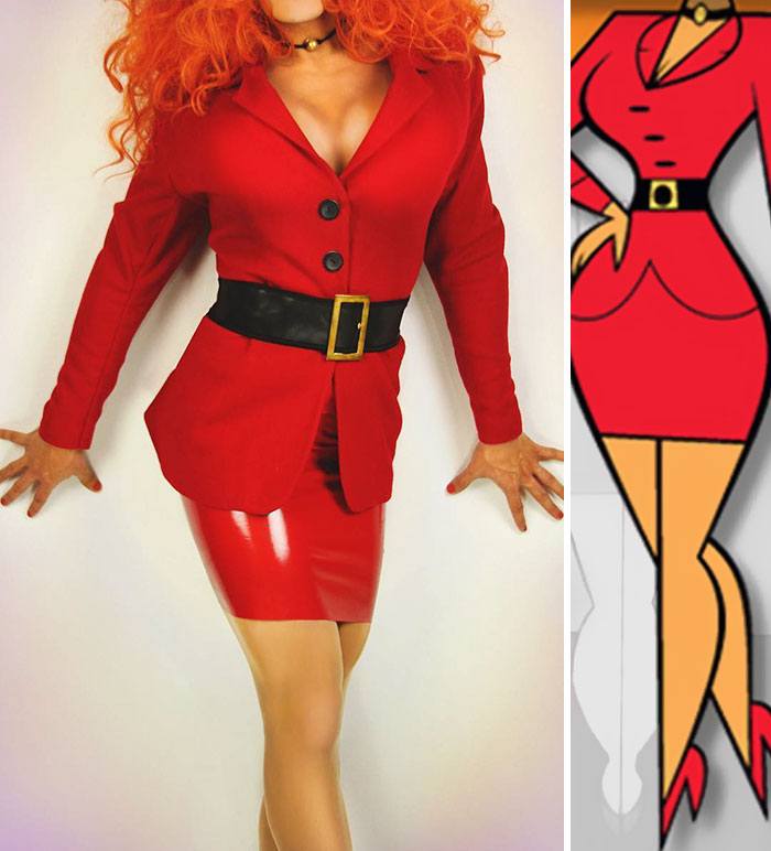 Cosplayer-transforms-into-any-characters-and-imitates-facial-expressions-perfectly-5ad9a2685e8a5__700