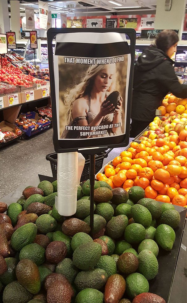 creative-funny-shops-304-5abb584d9f8c7__605
