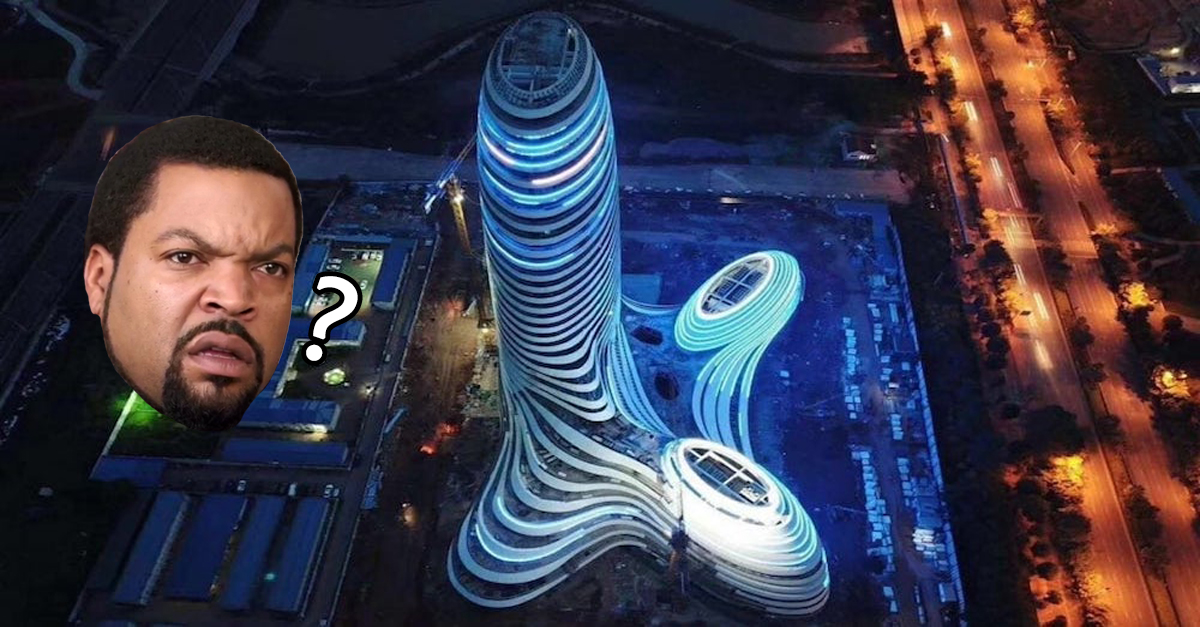 Čína sa stala terčom posmeškov – môže za to budova pripomínajúca „veď viete čo“