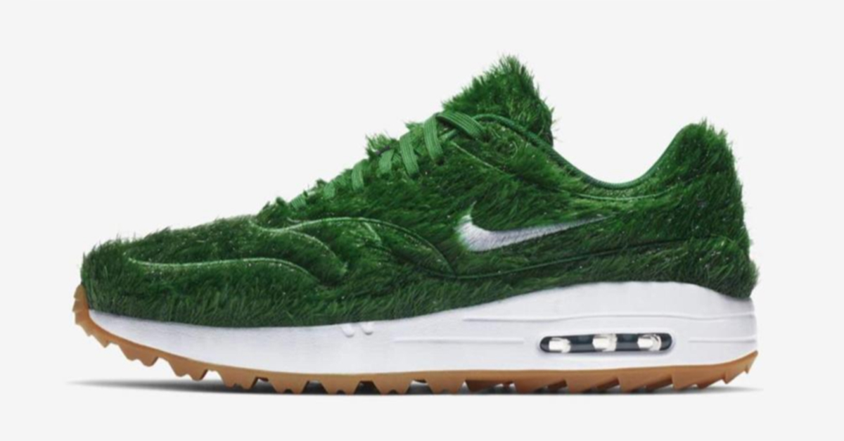 Nike uvedie do predaja tenisky, ktoré na sebe majú imitáciu trávy – za 120€