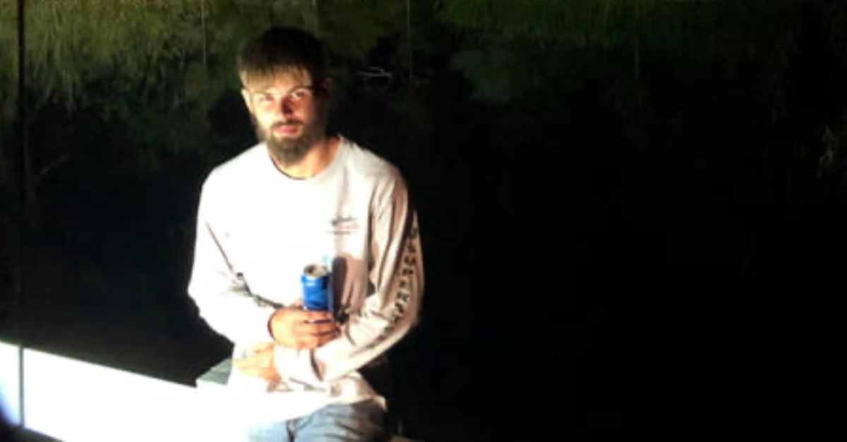 Polícia zadržala dvoch mužov z Floridy, pretože sa pokúsili opiť aligátora