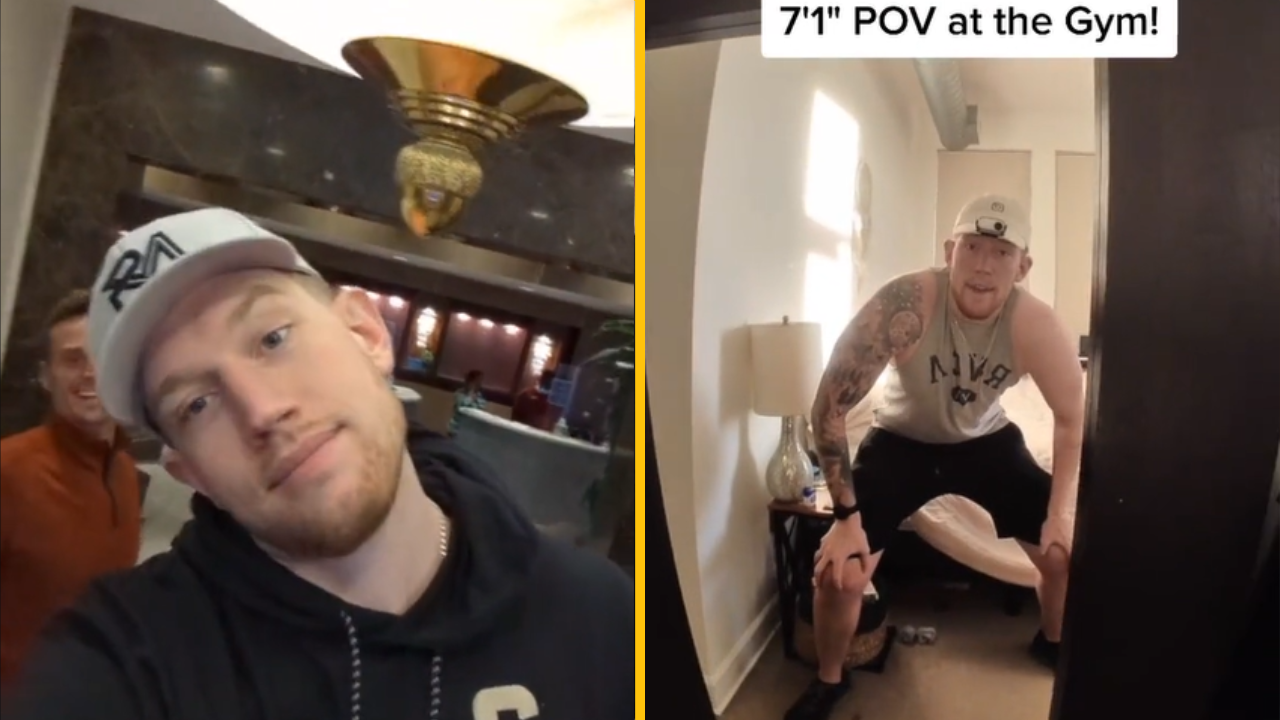 TikToker, ktorý meria 215 cm, ukazuje, aký je život s jeho výškou. Neustále sa musí zohýnať