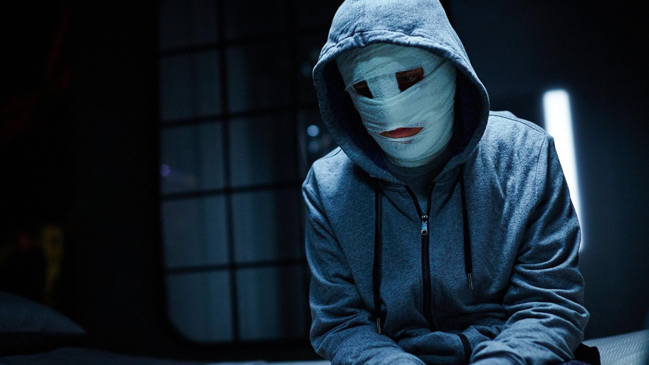 Osviežujúci sci-fi film, ktorý je niečím výnimočný. Ak hľadáte niečo netradičné, tento film vám popletie hlavu (+ trailer)