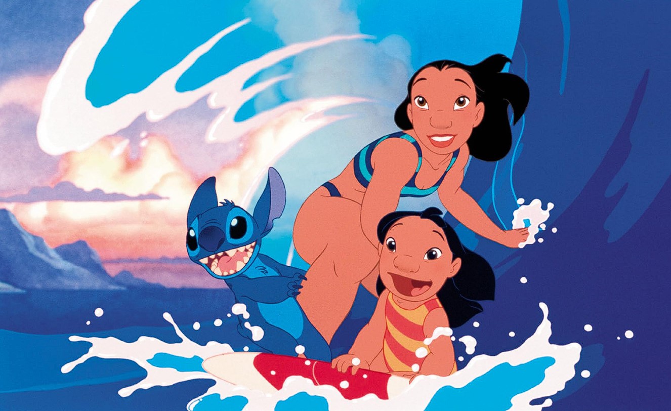 Disney ponúklo prvý pohľad na hranú verziu rozprávky Lilo & Stitch. Takto bude vyzerať modrý mimozemšťan