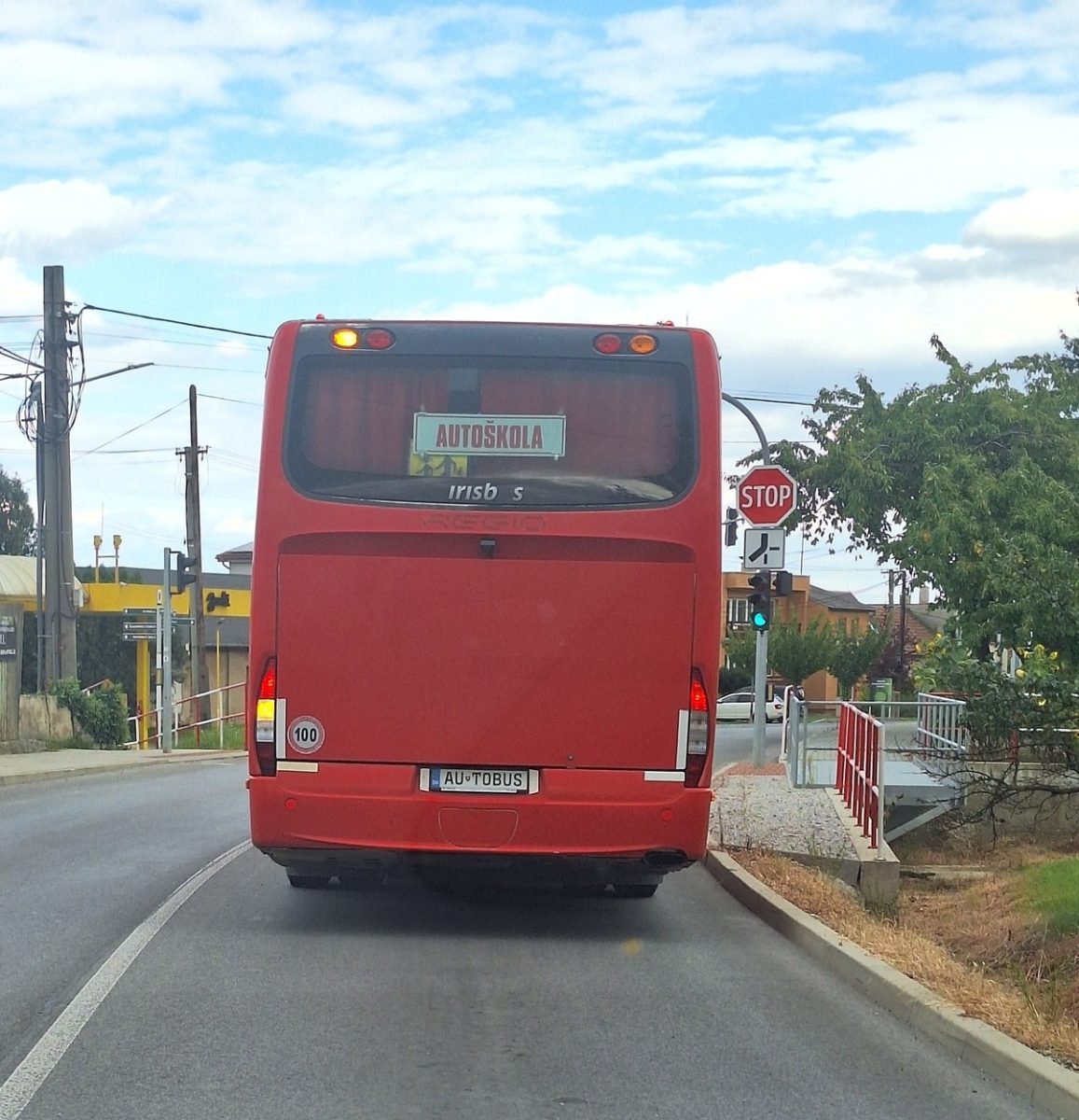 AU-TOBUS