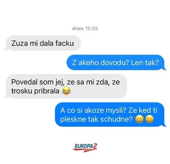 SMS konverzácia, kde Zuzana dala facku po poznámke o pribratí, s humorným zakončením.