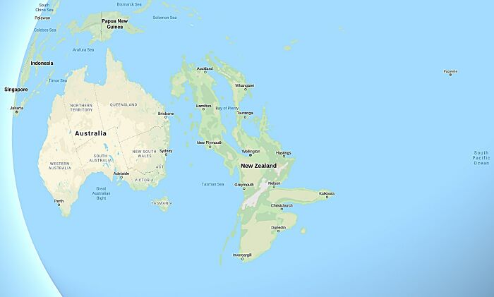 Mapa Austrálie a Nového Zélandu so susednými oceánmi a východnou Áziou.