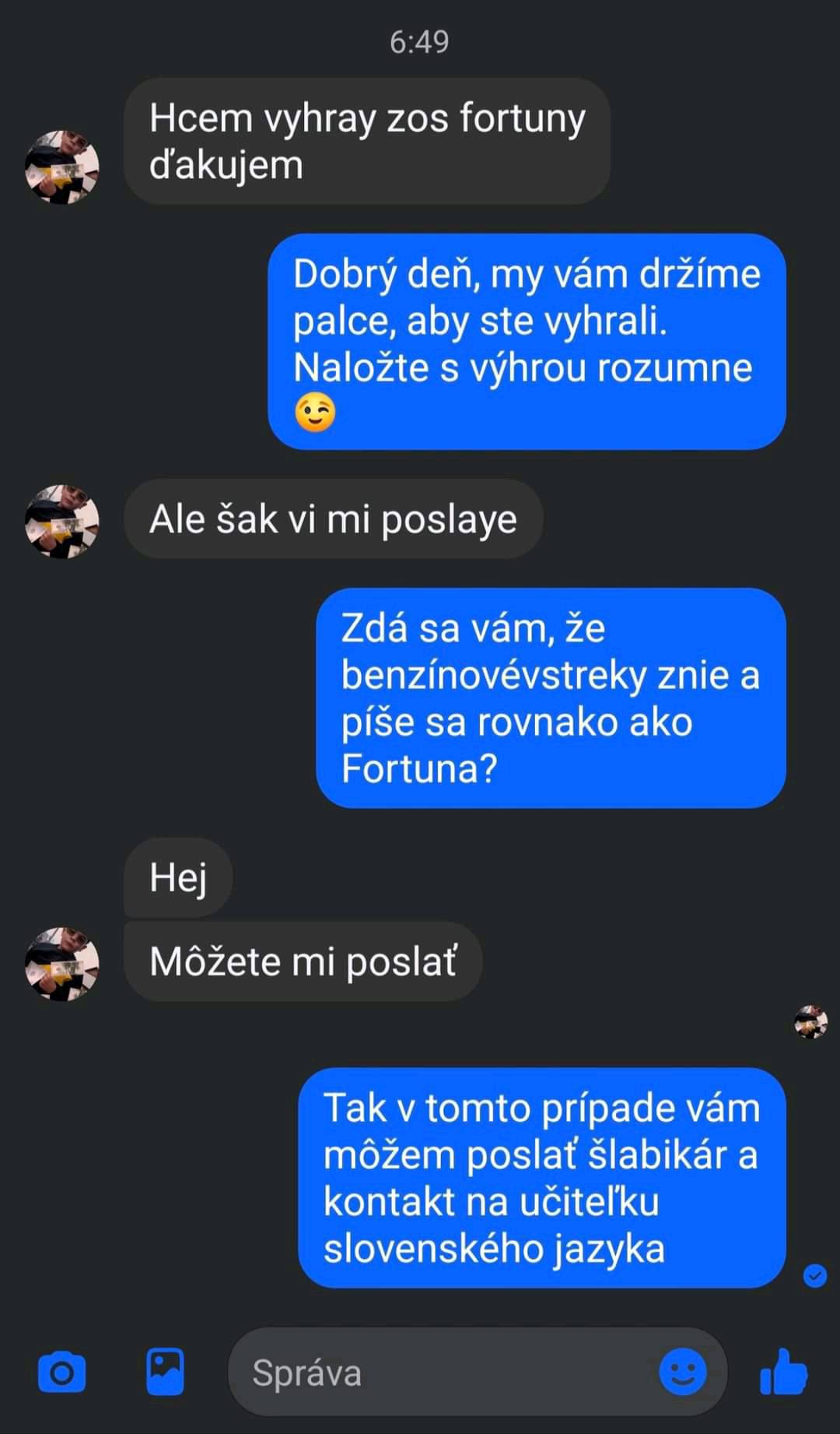 Konverzácia o výhre a gramatike, žiadosť o výhru a vtipná reakcia na jazykové chyby.