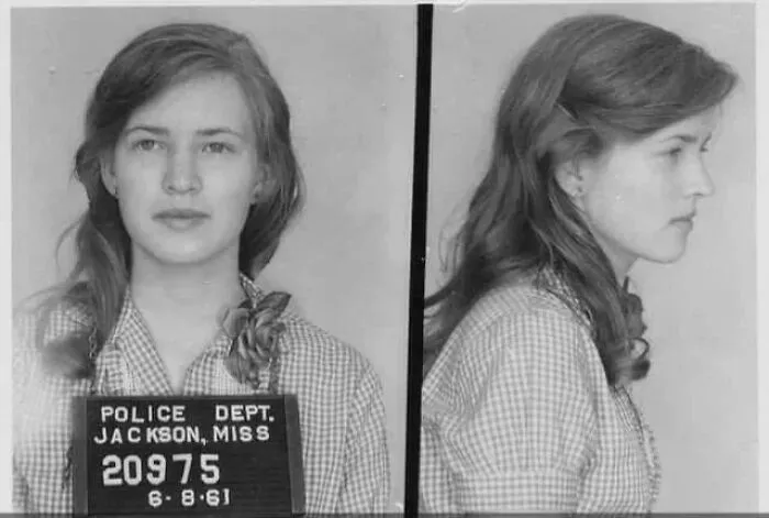 Osoba v policajnom zázname s číslom 20975, dátum 8. jún 1961, Jackson, Mississippi.