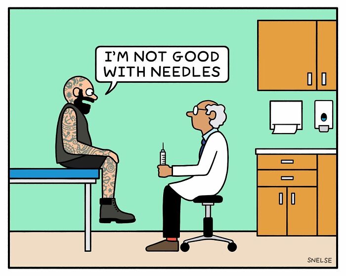 Tetovaný muž v ordinácii hovorí doktorovi, že nezvláda ihly.