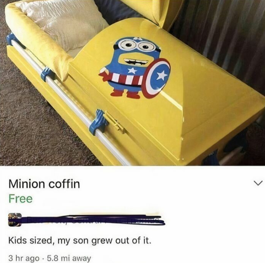 Žltá detská rakva s motívom Mimoni a Captain America, ponúkaná zadarmo ako nevyužitá.