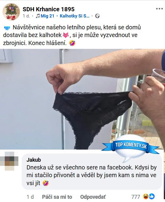 Osoba drží čierne čipkované nohavičky. Text oznamuje ich nájdenie na letnom plese.