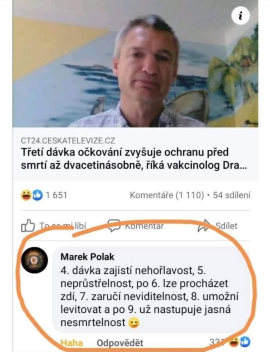 Muž hovorí o účinnosti tretej dávky očkovania, komentár vtipne pridáva nadprirodzené účinky.