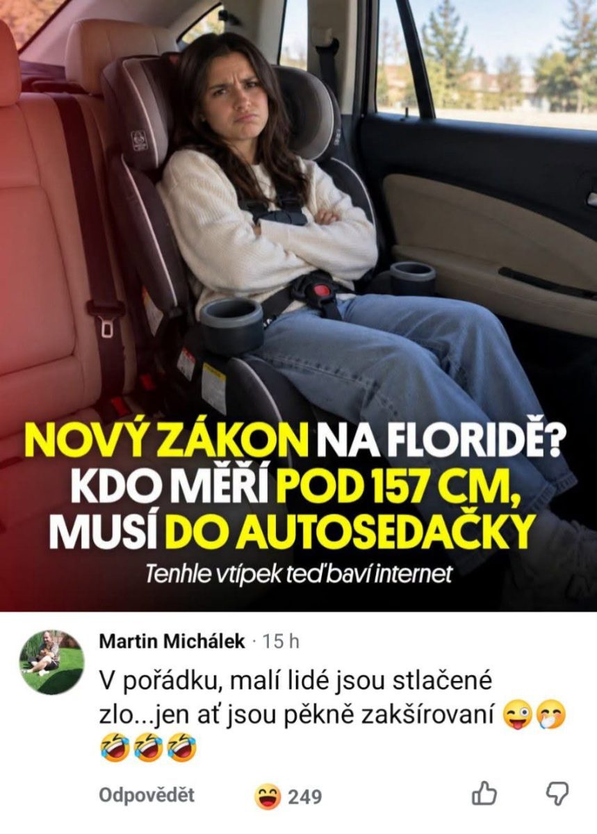 Žena v autosedačke spojená s humoristickým textom o novom zákone na Floride o výške cestujúcich.